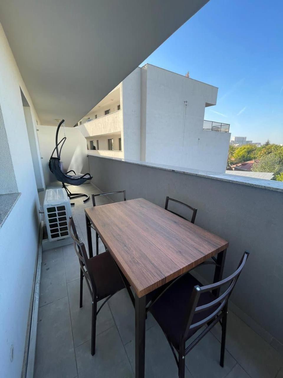 Carol New Building With Balcony Apartman Bukarest Kültér fotó